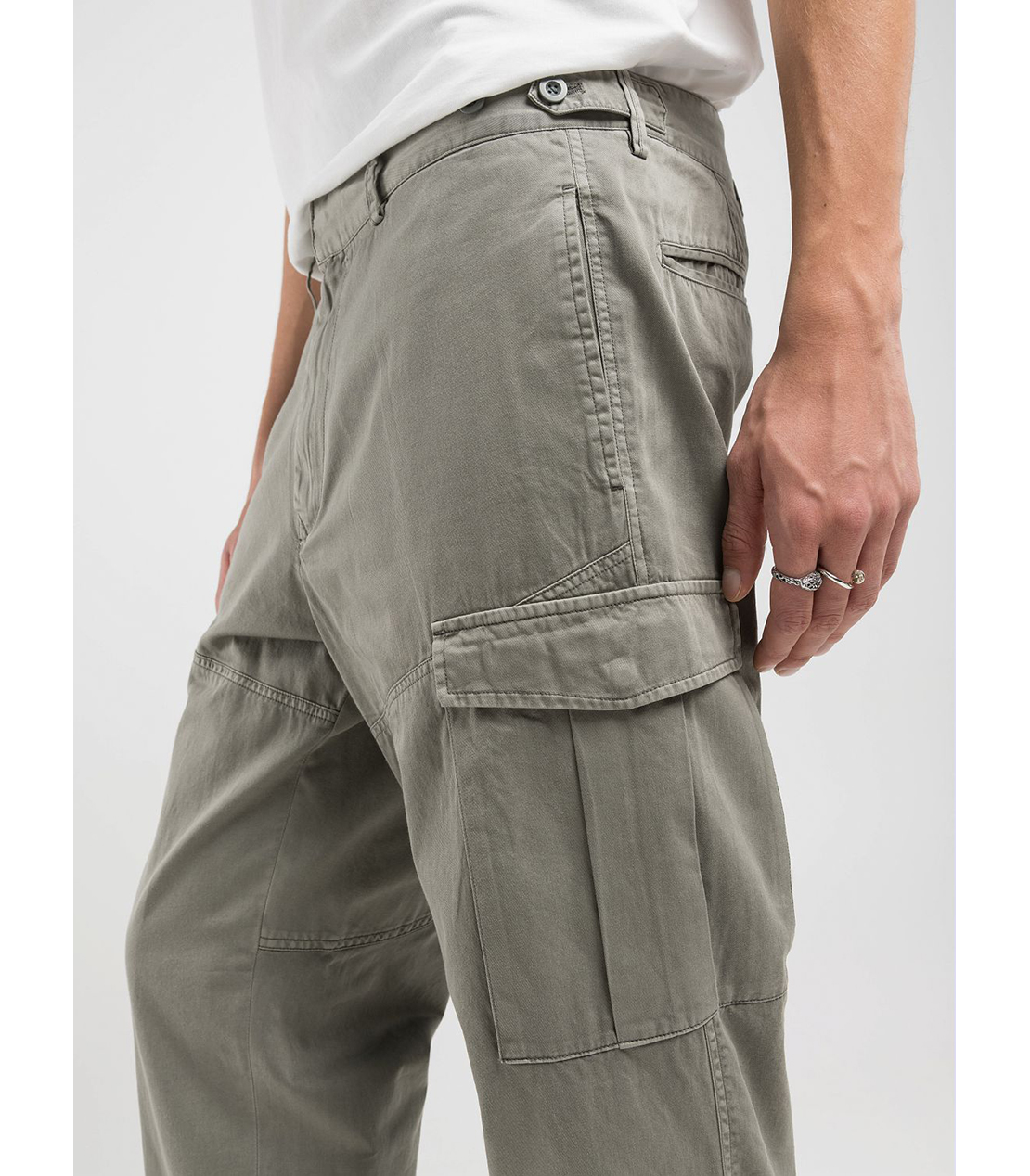 塩商品 GU公式 | KIDS(男女兼用)ワイドカーゴジョガーパンツ